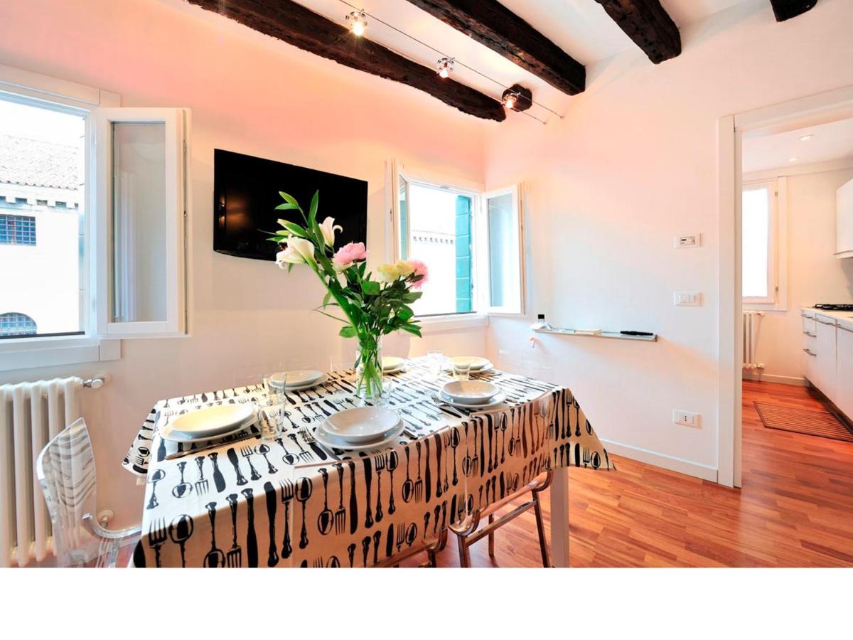 Vivaldi Room - Biennale By Wonderful Italy Venesia Bagian luar foto
